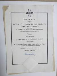 Isänmaan nimessä... ylipäällikkönä annan maamme ja kansamme puolesta henkensä uhranneen - Tauno Vuokko - IV luokan Vapaudenristi miekkoineen 30.11.1941 -myöntökirja