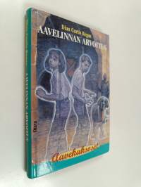 Aavelinnan arvoitus