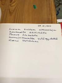 Hienoston salongeista takametsiin - Suomen Bridgeliiton historia 1936 - 1996