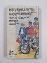 Eläköön, meillä on kerho!