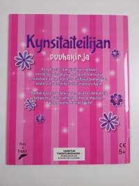 Kynsitaiteilijan puuhakirja