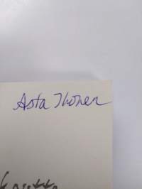 Rakkautta rappukäytävässä (signeerattu)