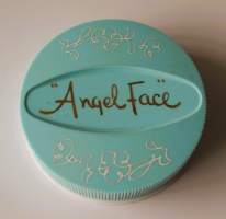 Vintage Angel Face puuteri   tyhjä käyttämätön pakkaus  muovia 70x15  mm