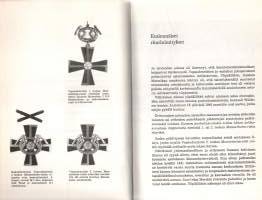 Taistelujen miehet  -Mannerheim-ristin ritarien taisteluista ja vaiheista.