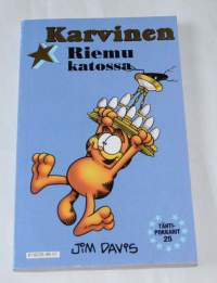 Tähtipokkarit 25 Karvinen Riemu katossa