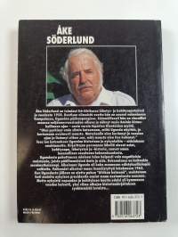 Uganda : Afrikan himmeä helmi (signeerattu, tekijän omiste)