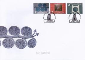 Suomi FDC (ensipäiväkuori) Yleismerkkejä 2. lk. tarrarullamerkkejä (2.3.2005). LAPE 1731-1733.