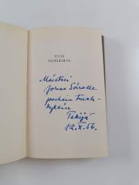 Uusi viinikirja : maailmankuuluista alkoholijuomista, niiden historiasta, valmistuksesta ja käyttötavoista (tekijän omiste)