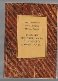 Kustavin suojeluskunnan toiminnasta vuosina 1917-1944KirjaKeskievari, Jonni L. , ; Lankinen, Laura  ; Aapola, Markku ,-Kustavin kotiseutuyhdistys 2008