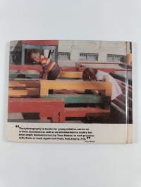Is it Red? Is it Yellow? Is it Blue? - An Adventure in Color
