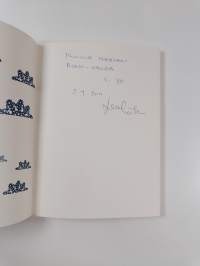 Maria sytyttää tulen rannalle : runoja (signeerattu, tekijän omiste)