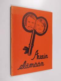 Avain elämään (signeerattu, tekijän omiste)