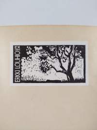 Aamukanooni : runoja