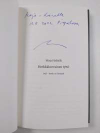 Herkkäkorvainen tyttö (signeerattu, tekijän omiste)