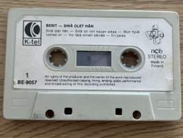 Berit Sinä olet hän -kasetti / C-cassette