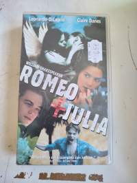 &quot; William Shakespeare’s Romeo + Juliet - William Shakespearen Romeo ja Julia &quot;  V. 1996 - VHS-   Leonardo DiCaprio , Claire Danes