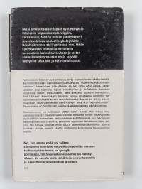 Kaksi lapsuuden maailmaa : Neuvostoliitto ja Yhdysvallat