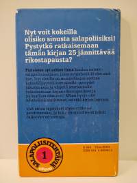 Punaisten apinoitten linna - salapoliisitehtäviä