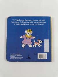 Ti-Ti Nallen koko perhe