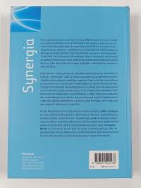 Synergia : vastuullisen yritystoiminnan menestysmalli