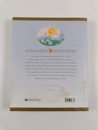 Suomalaisten satujen helmiä