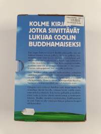 Trilogia Buddha-ilmiö : Buddha pelaa golfia ; Lisä buddhaa peliin ; Buddhan eväät (kotelossa)