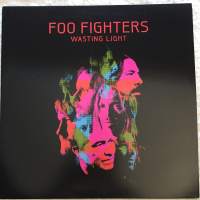 Foo Fighters : &quot; Wasting Light &quot;  EUROPE APRIL 2011 PAINOS