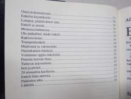 Enkelten maailma - Suojelusenkeleistä langenneisiin enkeleihin