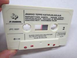 Jaakko Teppo - Katuojalaulaja, JPC 8007 -C-kasetti / C-cassette, mm. Salakaato, Yksinäinen ahven, Kurssikeskuksen oppilas, Rapparityynen humppa, Viinurin ylistys...