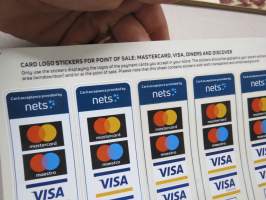 Card Logo Stickers for point of sale: Mastercard, Visa, Diners and Discover - Nets -luotto- ja maksukorttien tarroja / logo ostopisteessä hyväksyttävistä korteista