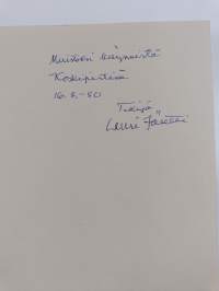 Isoäitiemme aika kuvien kertomana (signeerattu, tekijän omiste)