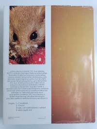 Zoo suuri eläinkirja 1-6 : Nisäkkäät ; Linnut ; Kalat, sammakkoeläimet, matelijat ; Selkärangattomat