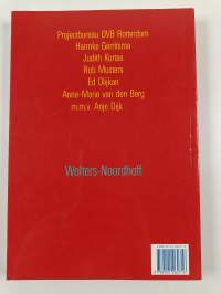 Zestien plus - een doorstromingsgericht basisprogramma Nederlands als tweede taal voor volwassenen - Cursistenboek  1 + Woordenschat- en herhalingsoefeningen