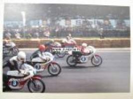 Jarno &quot;paroni&quot; Saarinen maailmanmestari 1972 -postikortti 1972 Imola 350 cc startti