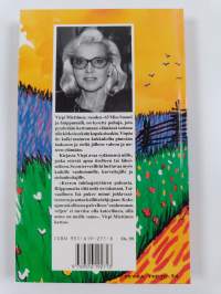 Satakielet pähkinäpuussa