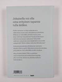 Äidiksi tuleminen (ERINOMAINEN)