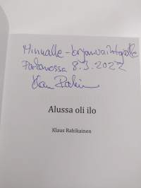 Alussa oli ilo (signeerattu, tekijän omiste)