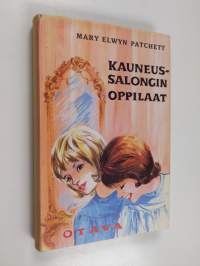 Kauneussalongin oppilaat