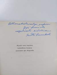 Myyntiä varten harjoitettu kotiteollisuus Suomessa autonomian ajan alkupuolella (1809 - noin 1865) (signeerattu, tekijän omiste)