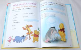 Nalle Puh ja Minä : kokoa kirja itsestäsi