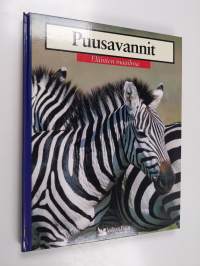 Puusavannit : kobrat, punajättikenguru, seeprat, kafferipuhveli, paviaanit, pikkukorppikotka, leopardi, hanumaani