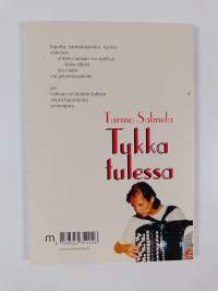 Tukka tuulessa : runoja itselle, ihmiselle