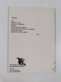 Naisena Suomessa : Runoja