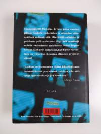 Robert Ludlum paketti (15 kirjaa) : Valon kantaja; Medusan tähtäin; Medusan perintö; Medusan hyökkäys; Medusan petos; Imperiumi; Verirahat; Pahan kauppamiehet; Si...