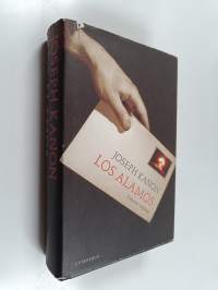 Los Alamos : pommin varjossa