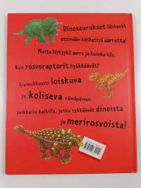 Dinot merirosvoina