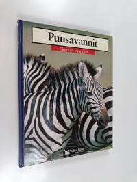 Puusavannit : kobrat, punajättikenguru, seeprat, kafferipuhveli, paviaanit, pikkukorppikotka, leopardi, hanumaani