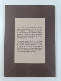Kulttuurin kenttätutkimuksen alkeet : osallistuva havainnointi