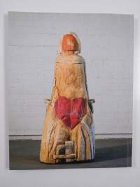 Puumorsian Wooden bride