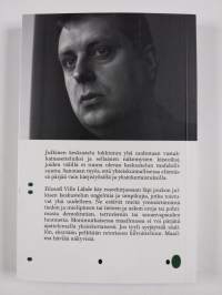Paljon liikkuvia osia